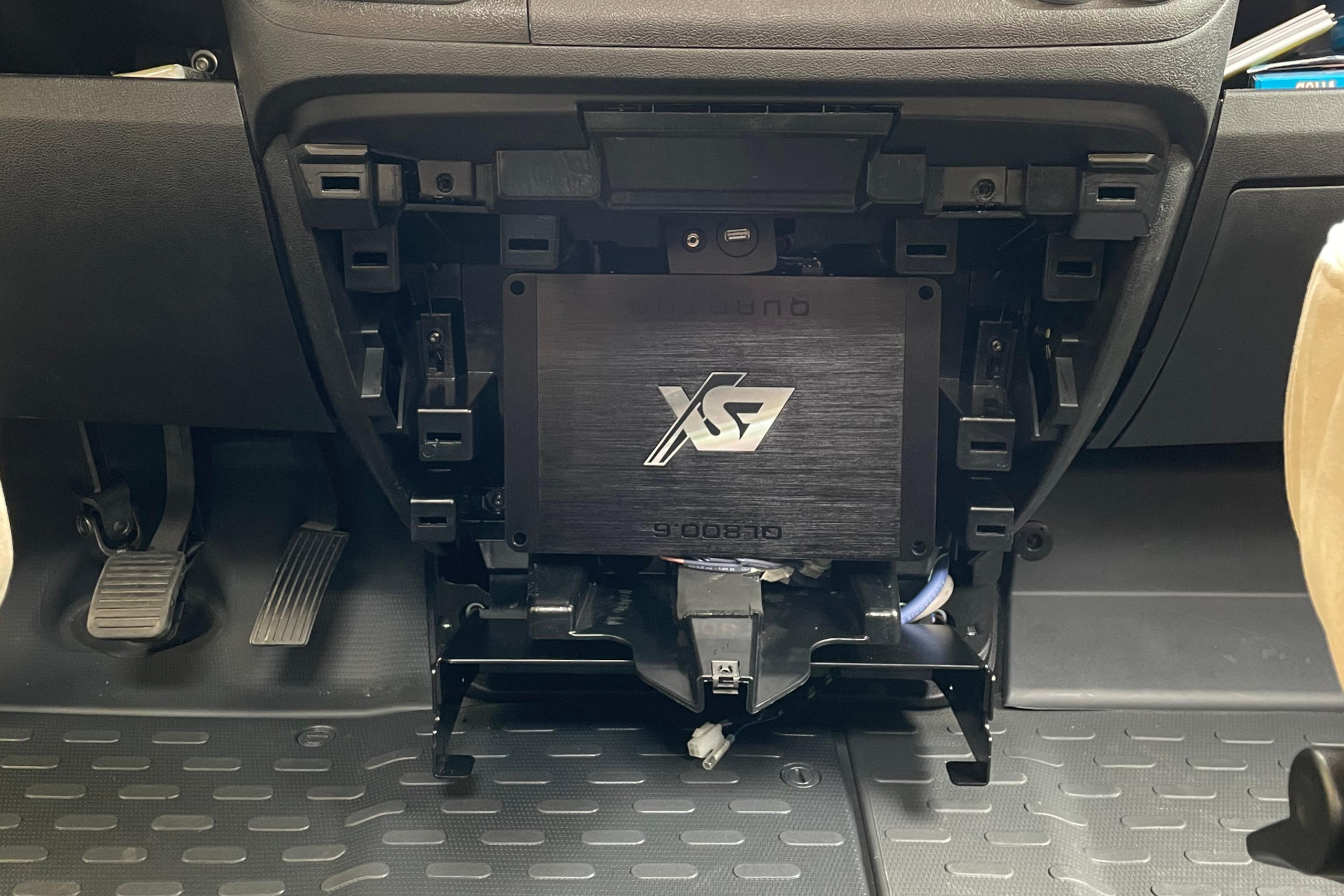 subwoofer compatto