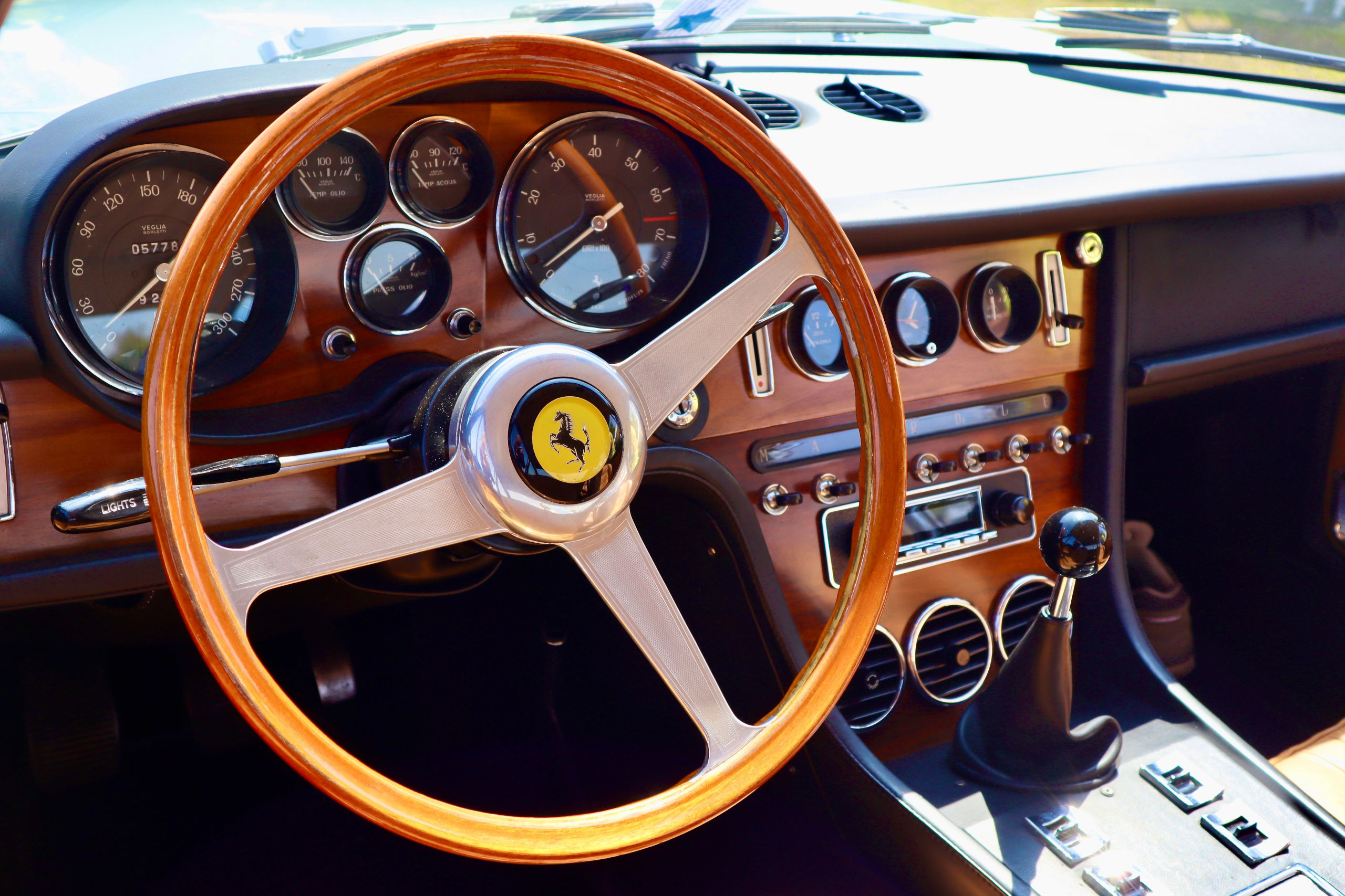 interno auto d'epoca
