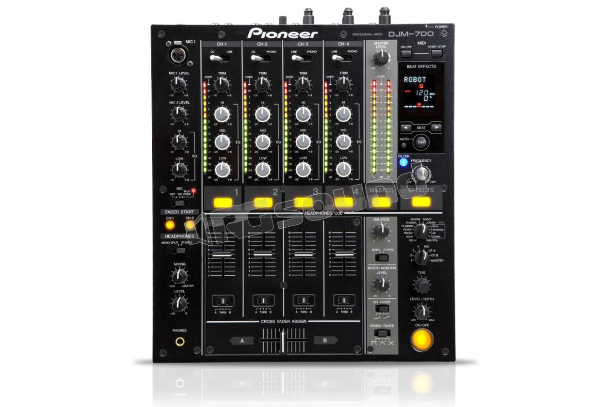 Pioneer DJ DJM-700-K
