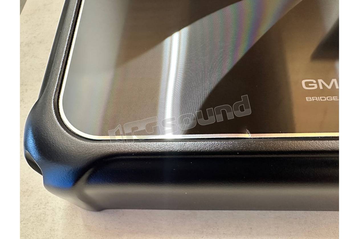 Pioneer GM-D9704 - Difetto Estetico